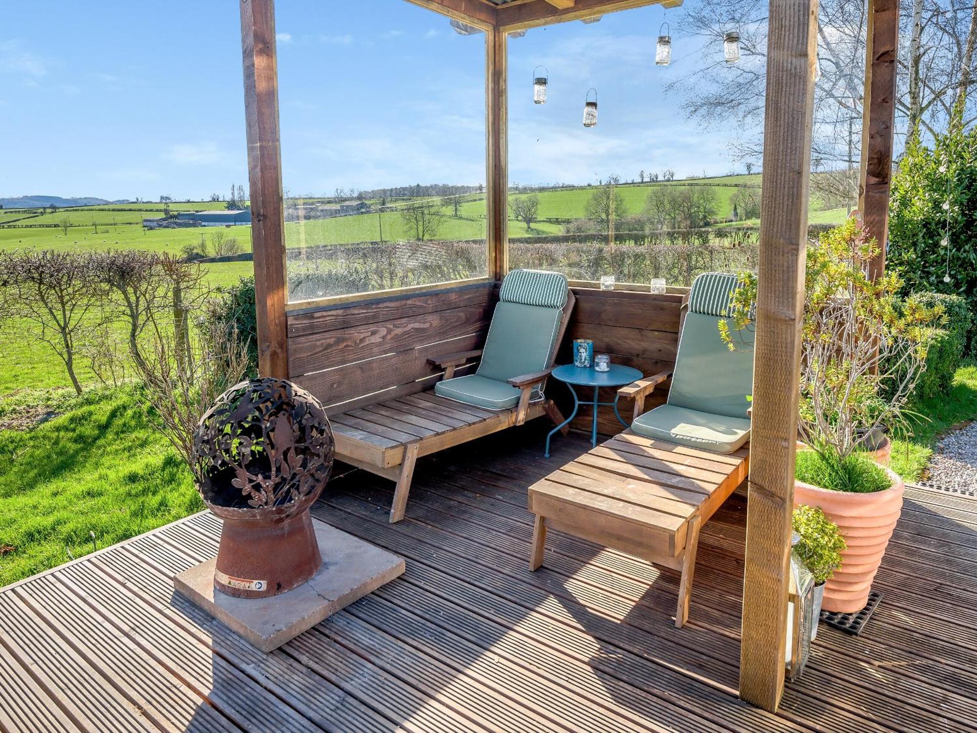 Marilyn Meadows Villa St Weonards Exteriör bild